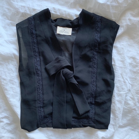 Urban Outfitters Blouse - Picture 2 of 2